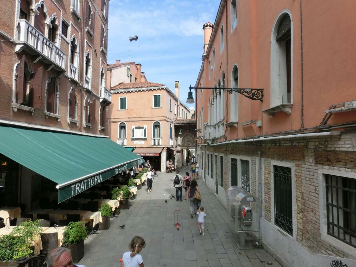Family Three Minutes From San Marco Square, Apartamento Venecia