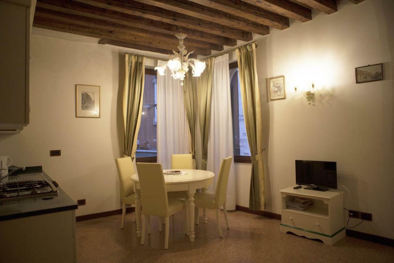 Family Three Minutes From San Marco Square, Apartamento